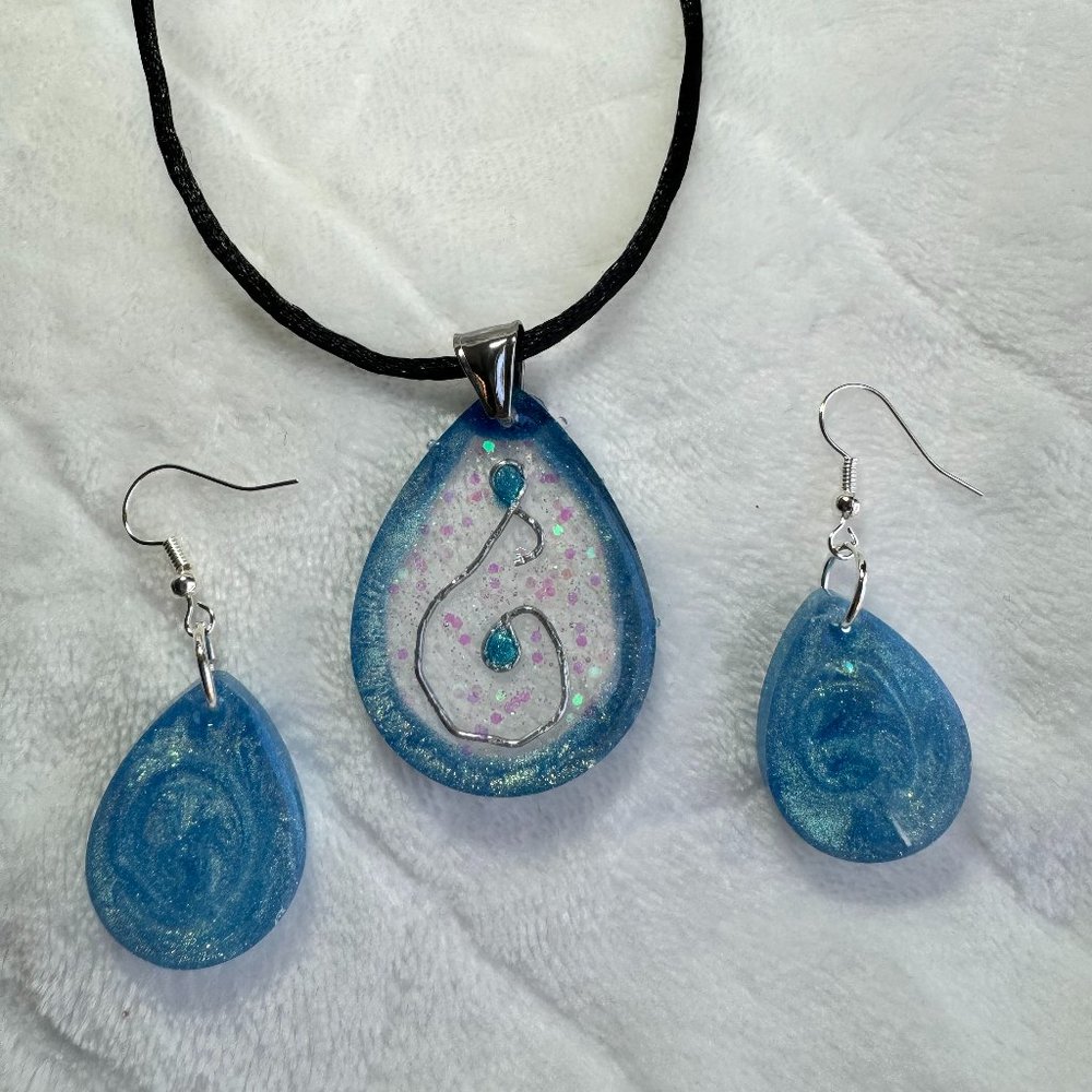 Necklace with earrings